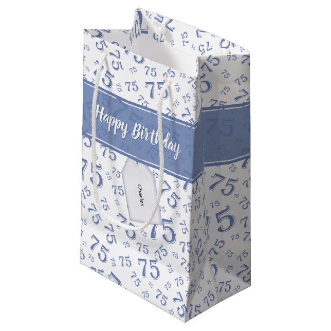 75. Happy Birthday Blue/White Number Pattern Kleine Geschenktüte (Vorderseite Schrägansicht)