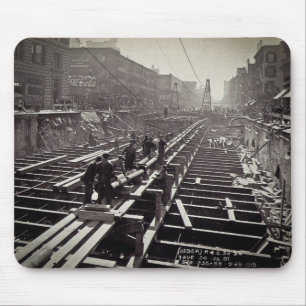 7. Allee und 24-2. Straßen-Untergrundbahn Mousepad