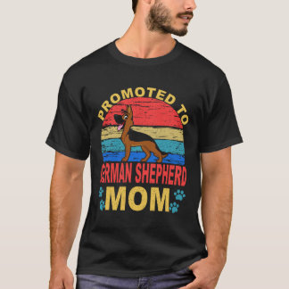 7 Befördert zur Deutschen Schäferhund-Mama Deutsch T-Shirt