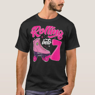 7 Jahre alte Roller-Skate, die in 7 Retro 7. T-Shirt