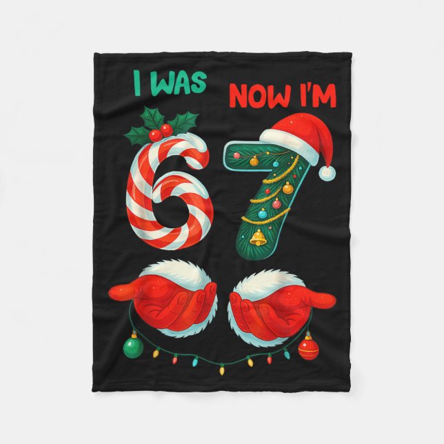 7 Year Old Birthday Shirt Was 6 Now Im 7 67 Funny  Fleecedecke (Vorderseite)