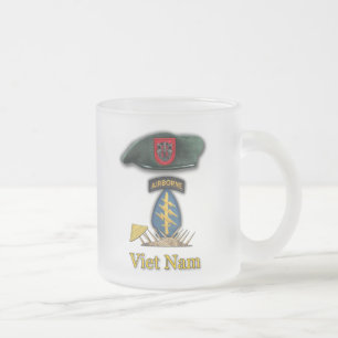 7th green berets vietnam vets frosty Mug Mattglastasse
