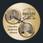 80. Geburtstag kundengebundener dann jetzt Große Wanduhr<br><div class="desc">Eine schicke, goldene Abstufung dient als der Hintergrund zu zwei dunklen Goldrundschreibenrahmen. Ersetzen Sie die Beispielbilder durch Ihre Selbst "dann und jetzt" Fotos der fabelhaftesten 80 Jährigen in Ihrem Leben. Fertigen Sie mit Namen und Mitteilungen besonders an. Lässt ein wunderbares, nobles Geschenk den Meilensteingeburtstag Ihres älteren Lieblingsbürgers feiern. Wenn Sie...</div>