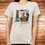 80 und fabelhafte Blume Muster Geburtstag Foto Tri-Blend Shirt<br><div class="desc">Eleganter 80 und fabelhafte Blume Muster Geburtstag Foto Tri-Blend T - Shirt. 80 und fabelhafte Texte in trendiger Schrift und einem eleganten und schönen Blume-Muster. Personalisieren Sie es mit Ihrem Namen und Foto,  und machen Sie personalisierten eleganten Blumengeburtstag T - Shirt für sie.</div>