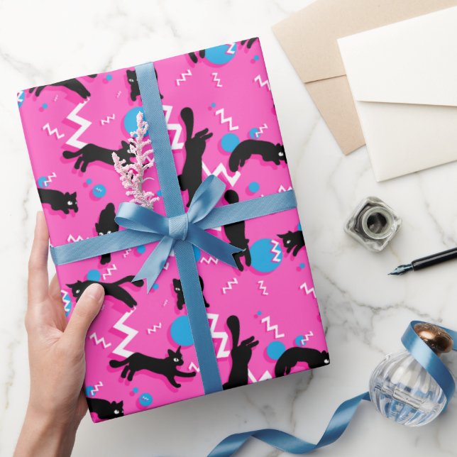80er Cats Black Pink Geometric Memphis Pattern Geschenkpapier (Schenken)
