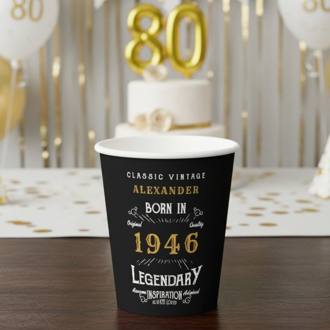 80th Birthday 1946 Legendary Retro Pappbecher (1946 birthday black paper cup on a table.)
