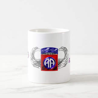 82. Im Flugzeug Abteilung ganz amerikanisch Tasse