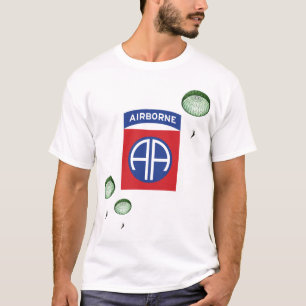 82. Im Flugzeug Abteilungs-Fallschirmjäger T-Shirt