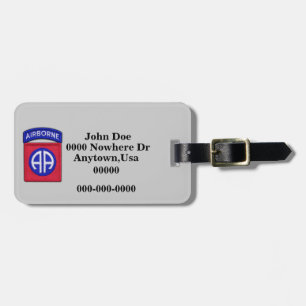 82. im Flugzeug Abteilungsflecken-Gepäckumbau Gepäckanhänger