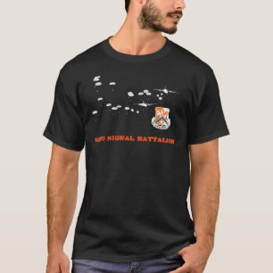82. Im Flugzeug Division 82. Signalbataillon T T-Shirt
