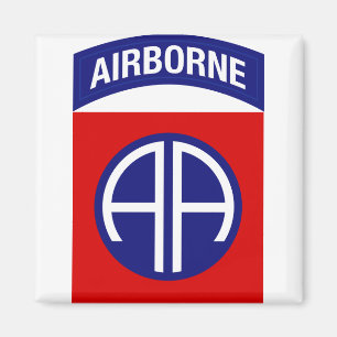 82. Im Flugzeug Division Magnet