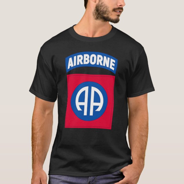 82. Im Flugzeug Division T-Shirt (Vorderseite)