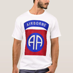 82. Im Flugzeug (Front) T-Shirt