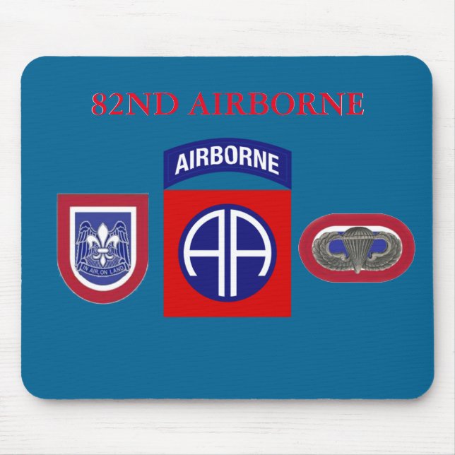 82. IM FLUGZEUG MOUSEPAD (Vorne)