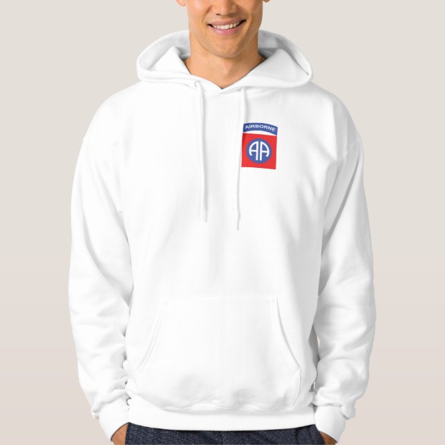 82. Im Flugzeug Pocket Hoodie (Vorderseite)