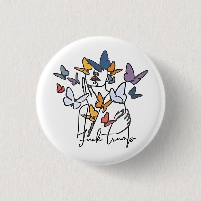 86 47 Anti-Trump-T - Shirt, Impeach President Button (Vorderseite)