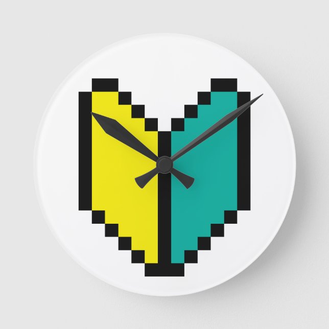 8 Bit Pixel Wakaba / Shoshinsha Mark Runde Wanduhr (Vorderseite)