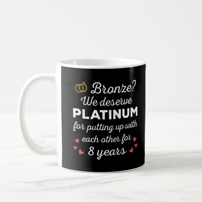 8. Hochzeitstag I - Bronze Funny Couple Kaffeetasse (Links)