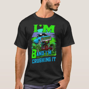 8-jähriges Zerkleinern von Monster Truck 8. Geburt T-Shirt