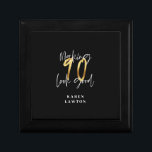 90 aussehen gut Gold Geburtstag  Erinnerungskiste<br><div class="desc">90 aussehen gut Gold Effekt Geburtstag Geschenkboxen. Farbe kann geändert werden. Teil einer Sammlung.</div>
