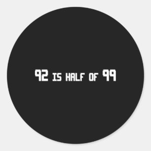 92 ist halb von 99 sonniger Rune Runder Aufkleber