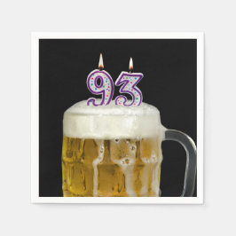 93. Geburtstagsbier auf schwarz Serviette