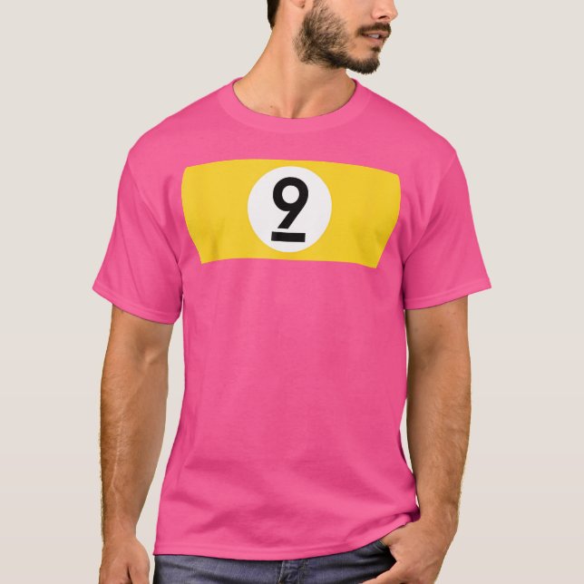 9 Ball Billiards Pool Table Night Ball T-Shirt (Vorderseite)