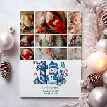 9 Foto Blue Snowman Erster Weihnachtsmann Feiertagskarte<br><div class="desc">Feiern Sie die erste Urlaubssaison Ihres Kleinen mit diesem fröhlichen Winterdesign mit einer blauen karierten Zahl,  einem bezaubernden Schneemann und verstreuten Bonbons und Geschenken. Passen Sie es mit dem Foto und den Geburtsdetails Ihres Babys an,  um einen Sake zu schaffen,  der Ihren Erinnerungen Charme und Magie verleiht.</div>