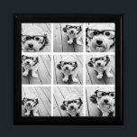 9 Square Foto Collage - Schwarz und Weiß Schmuckschachtel<br><div class="desc">Schwarz-Weiß-Design - Verwenden Sie Ihre Fotos ohne Rahmen auf diesem! Fügen Sie Ihre Lieblingsfotos und Schnappschüsse zu diesem Streifen für einen lustigen Speicherbewahrer hinzu. Ein künstlerischer Weg,  um Ihre besten Foto-Sharing-Bilder anzuzeigen.</div>