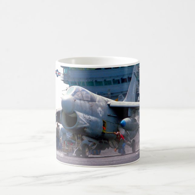 A-7E CORSAIR II KAFFEETASSE (Mittel)