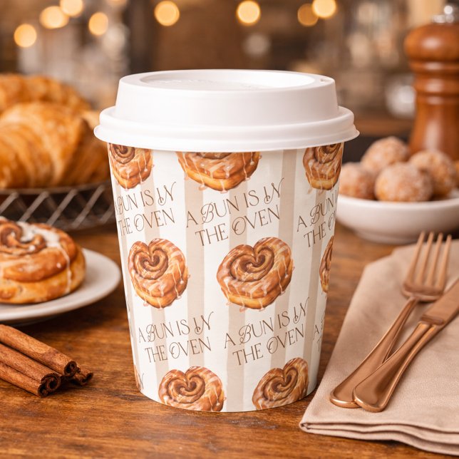 A Bun in the Oven Cinnamon Roll Theme Baby Shower Pappbecher (Bun in the Oven Cinnamon Roll Theme Baby Shower Paper Cups)