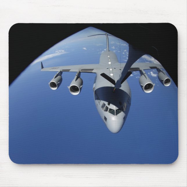 A C-17 Globemaster III erhält Kraftstoff 2 Mousepad (Vorne)