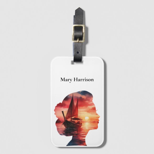 A fantasy journey on a sailboat at sunset gepäckanhänger (Vorderseite Vertikal)