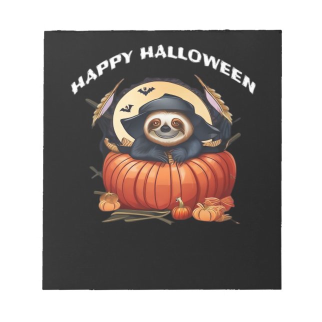 A funny sloth celebrating Halloween Essential T-Sh Notizblock (Vorderseite)