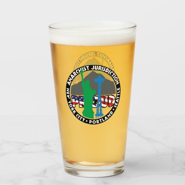 a glas (Vorne (Gefüllt))