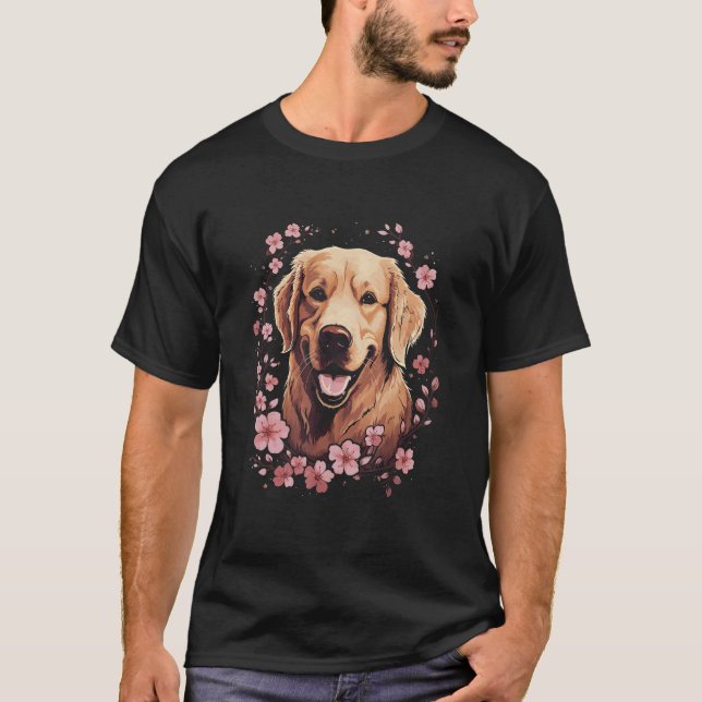 A Golden Retriever surrounded with Cherry Blossom T-Shirt (Vorderseite)