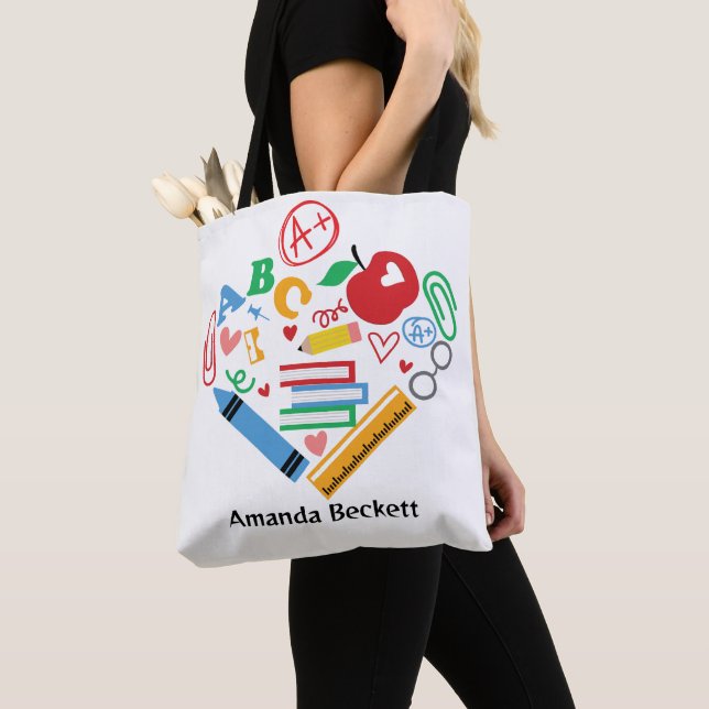 A+ Lehrerschule versorgt Tasche (Von Nahem)
