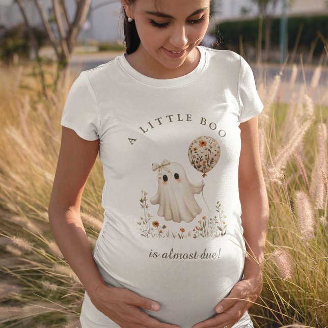 A Little Boo is Almost Due! Boho Ghost Baby Shower T-Shirt (Von Creator hochgeladen)