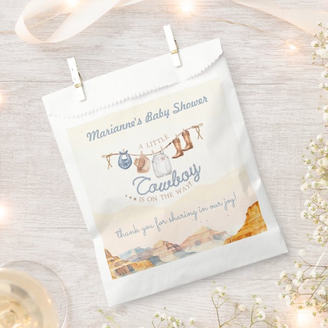 A Little Cowboy Western Canyon Baby Shower Geschenktütchen (Ausgeschnitten)