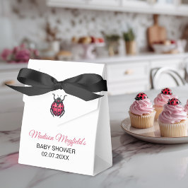 A Little Love Bug Is On The Way Ladybug Geschenkschachtel
