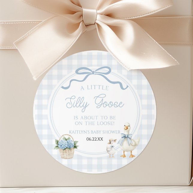 A Little Silly Goose Blue Floral Bow Baby Shower Runder Aufkleber (Von Creator hochgeladen)