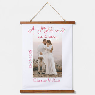 A match made in heaven photo wedding pink name sim wandteppich mit holzrahmen