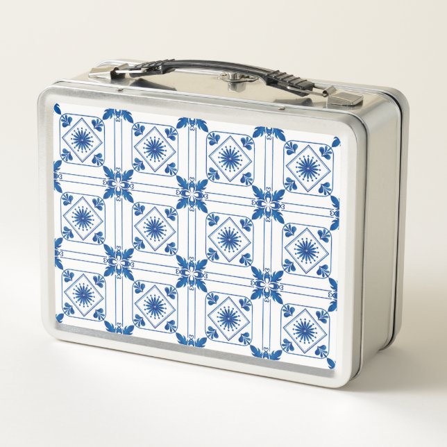 A metal lunchbox featuring a blue and white (Rückseite)