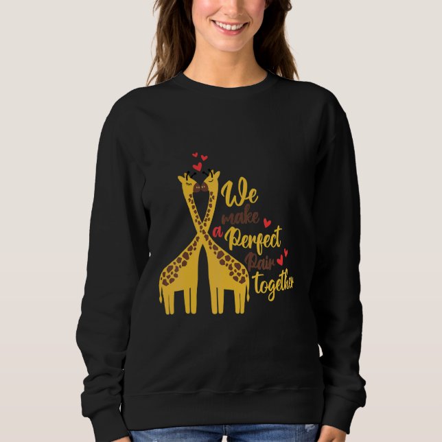 A perfect pair and cute giraffe animal   nature sweatshirt (Vorderseite)
