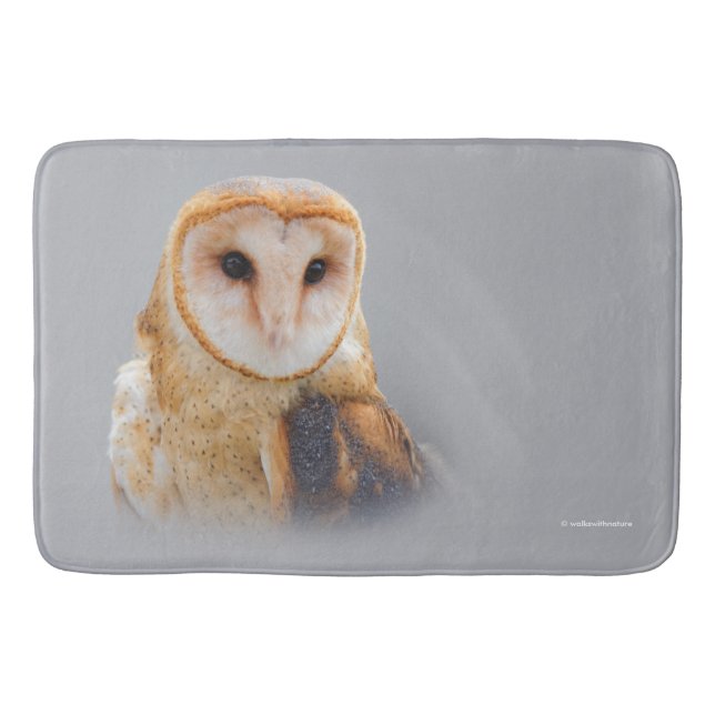A Serene Barn Owl Badematte (Vorderseite)