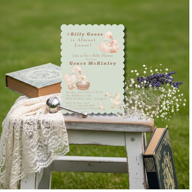 A Silly Goose is Almost Loose green Baby Shower Einladung (A Silly Goose is Almost Loose green Baby Shower Invitation)