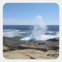 A Splash of Adventure at Schoodic Point Quadratischer Aufkleber