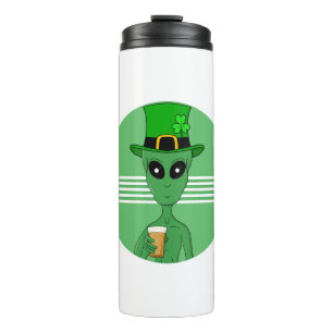 A St. Patrick's Alien Thermosbecher