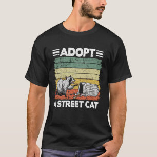 A Street Cat Raccoon 2 adoptiert T-Shirt