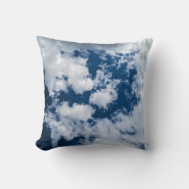 A swirl in the clouds kissen